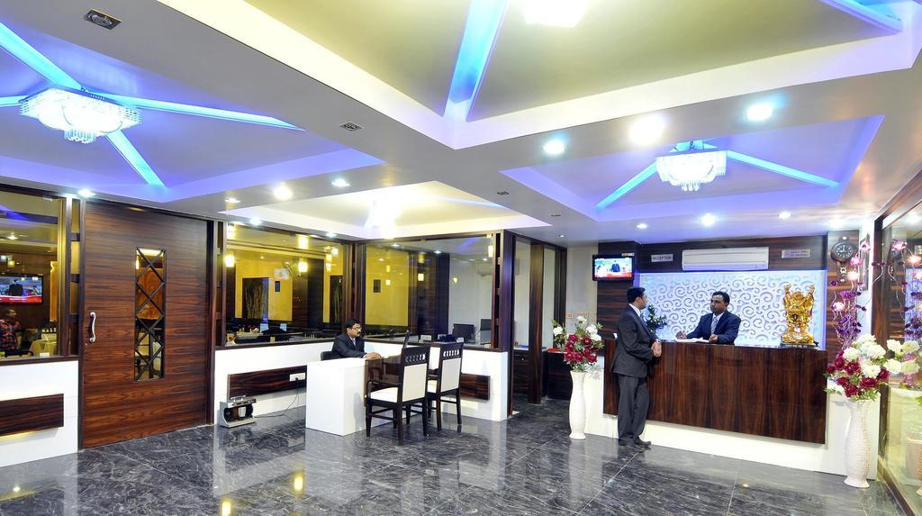 Hotel Simran Pride, Raipur Dış mekan fotoğraf