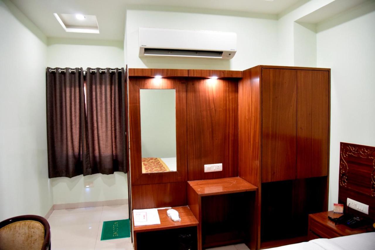 Hotel Simran Pride, Raipur Dış mekan fotoğraf